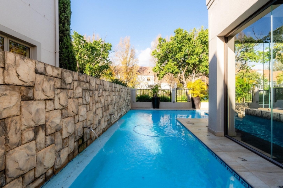 To Let 4 Bedroom Property for Rent in Boschenmeer Golf Country Estate Western Cape
